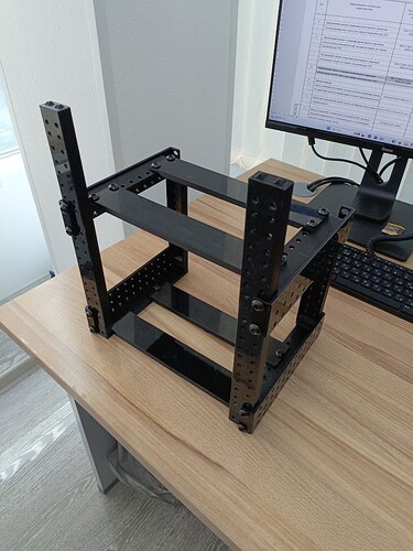 photo_5289582448335780703_y